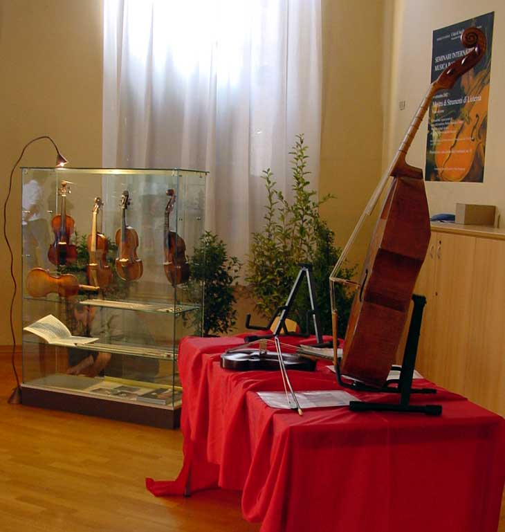 Exhibition historical musical instruments Orpheon Foundation