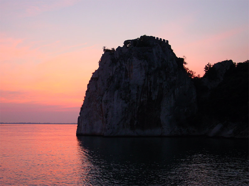 Castello di Duino: the ruins