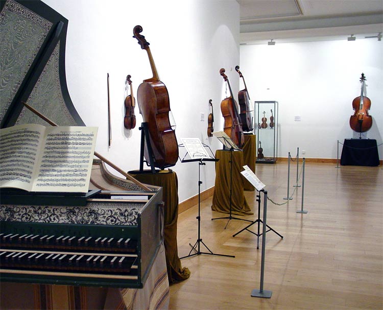 Exhibition historical musical instruments Orpheon Foundation